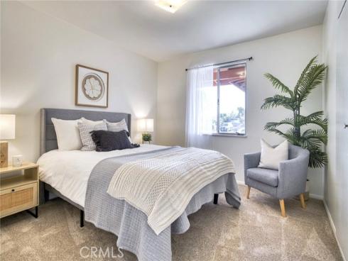 324 N La Reina   Street, Anaheim, CA