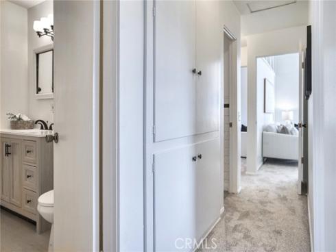 324 N La Reina   Street, Anaheim, CA