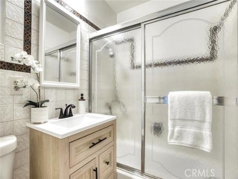 324 N La Reina   Street, Anaheim, CA