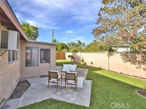 324 N La Reina   Street, Anaheim, CA