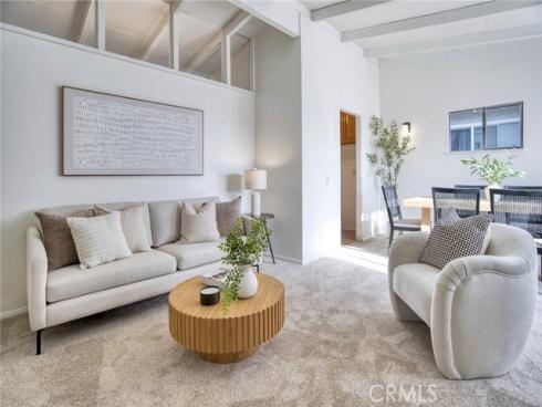 324 N La Reina   Street, Anaheim, CA