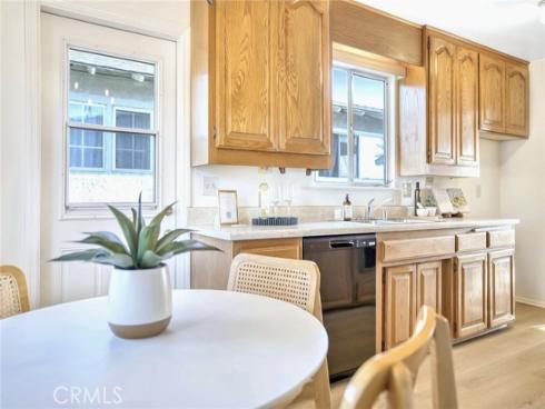 324 N La Reina   Street, Anaheim, CA