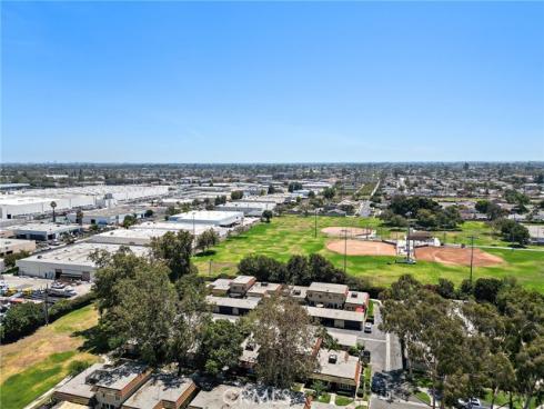 2692 W Plum Tree   Lane, Anaheim, CA