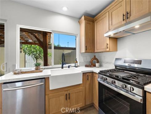 2692 W Plum Tree Lane, Anaheim, CA