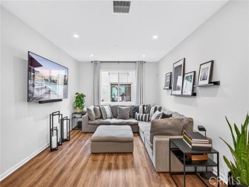641 S Motif Street, Anaheim, CA