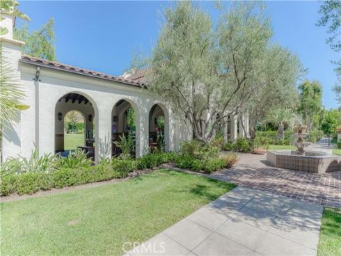672 E Valencia 108 , Anaheim, CA