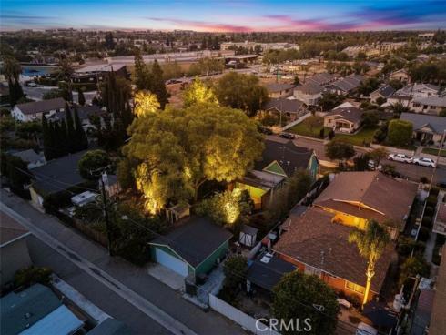 402 S Olive  , Anaheim, CA