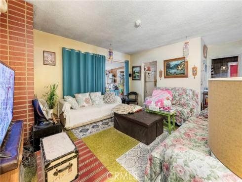 10261  D Este  , Anaheim, CA