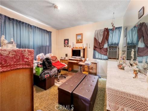 10261  D Este  , Anaheim, CA