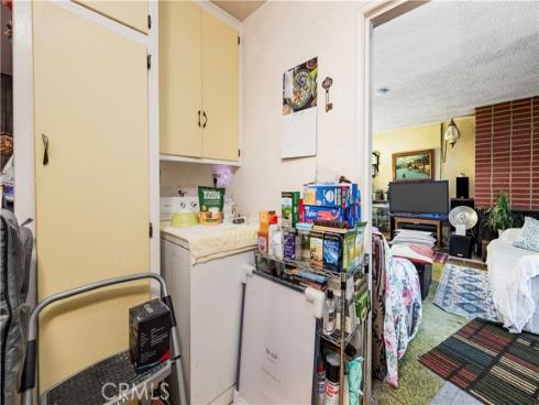 10261  D Este  , Anaheim, CA
