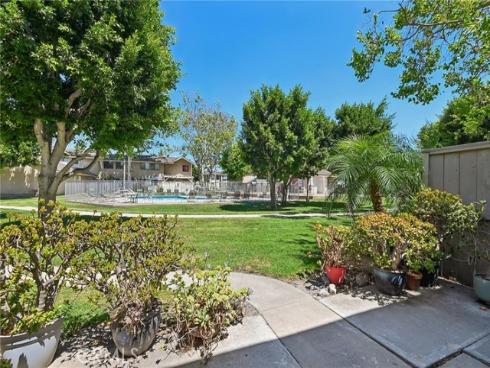 956 S Downey Place, Anaheim, CA