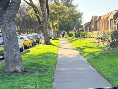 1765 W Glenoaks , Anaheim, CA