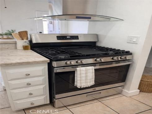 1765 W Glenoaks , Anaheim, CA