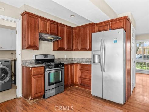 1804 W Glenoaks Avenue, Anaheim, CA