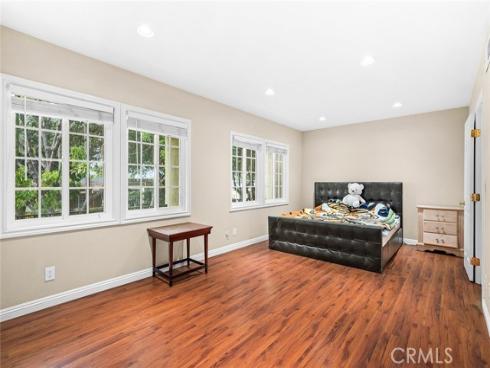 1804 W Glenoaks Avenue, Anaheim, CA
