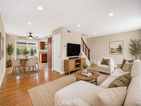 1804 W Glenoaks Avenue, Anaheim, CA
