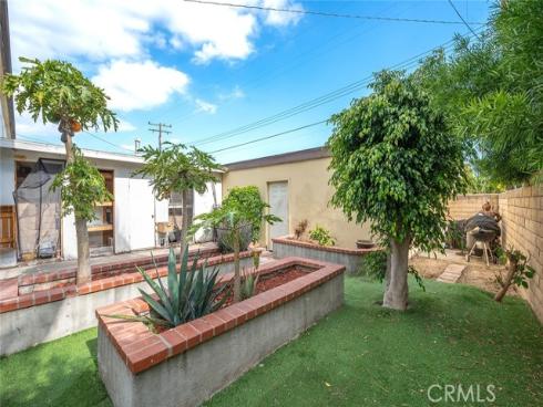 1804 W Glenoaks Avenue, Anaheim, CA