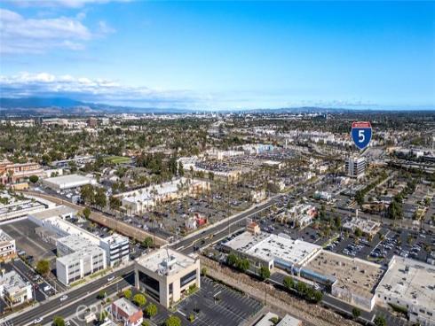1804 W Glenoaks Avenue, Anaheim, CA