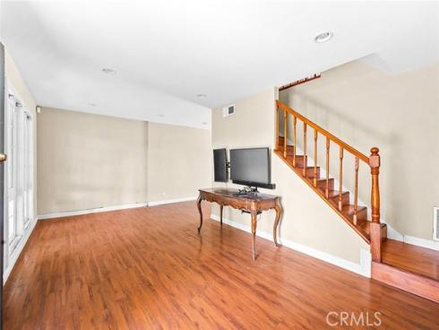 1804 W Glenoaks Avenue, Anaheim, CA