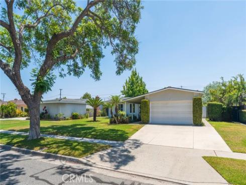 3122 W Teranimar , Anaheim, CA