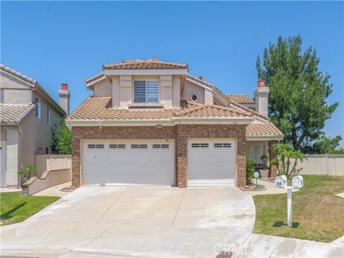 1011 S. Mountcrest Court