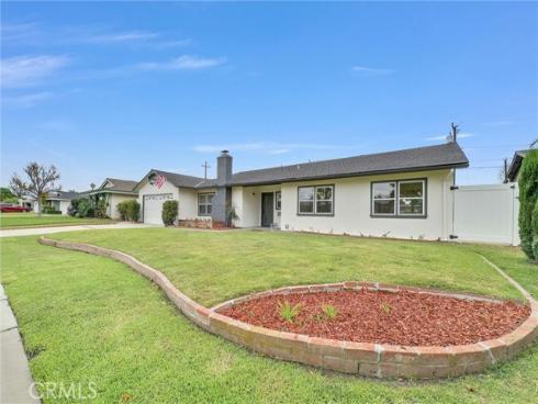 2726 E Diana , Anaheim, CA