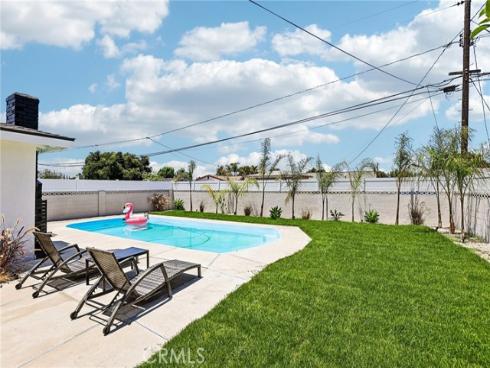 1657 S Nutwood Street, Anaheim, CA