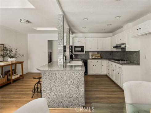 3118 W Aliso Pl , Anaheim, CA