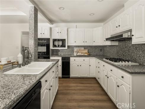 3118 W Aliso Pl , Anaheim, CA