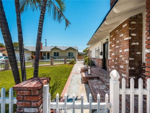 3118 W Aliso Pl , Anaheim, CA
