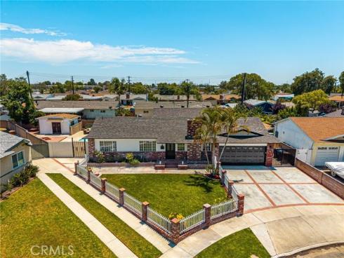 3118 W Aliso Pl , Anaheim, CA