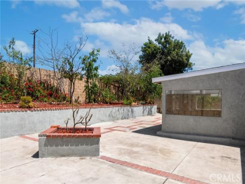 570 S Gilbuck , Anaheim, CA