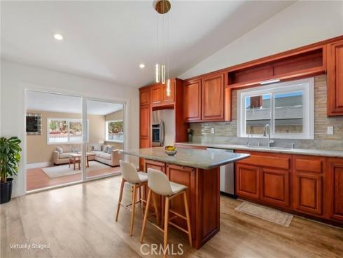 570 S Gilbuck , Anaheim, CA