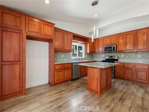 570 S Gilbuck , Anaheim, CA