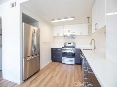 1381 S Walnut  2005 , Anaheim, CA