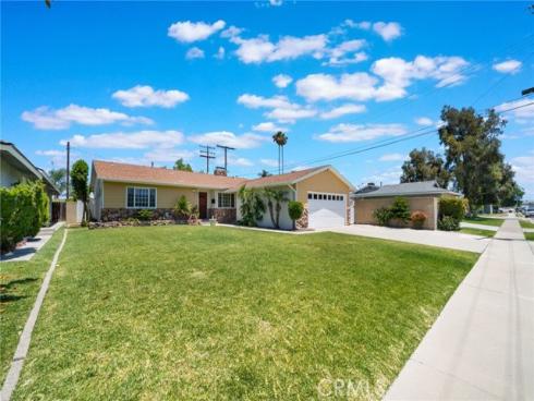 1909 W Embassy , Anaheim, CA