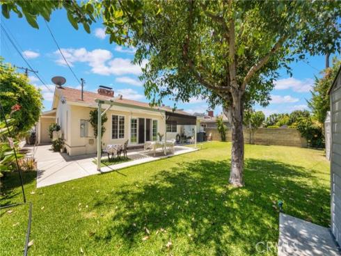 1909 W Embassy , Anaheim, CA