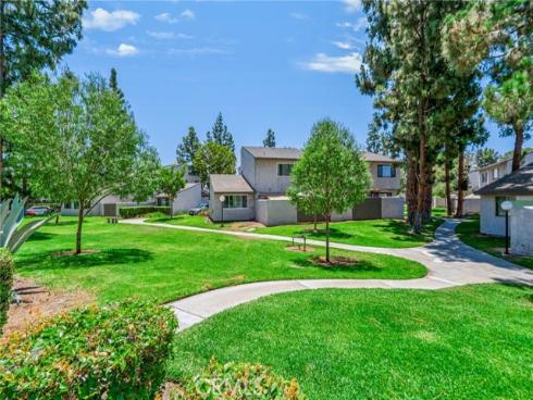 3002 E Via Siena , Anaheim, CA