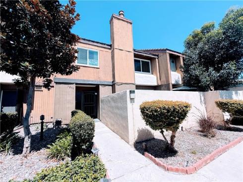 1371 S. Walnut 3006