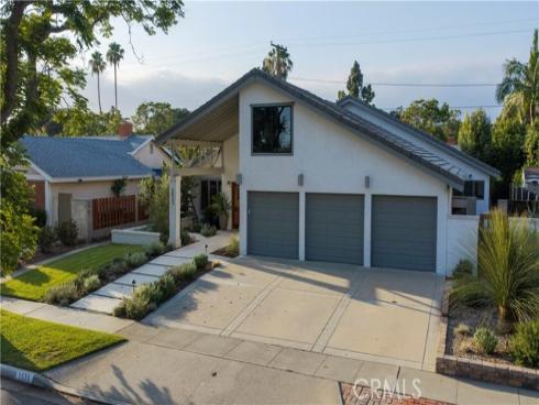 2533 E. Tennyson