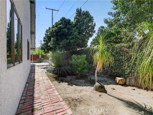 2533 E Tennyson , Anaheim, CA