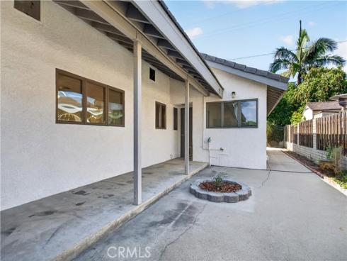 2533 E Tennyson , Anaheim, CA