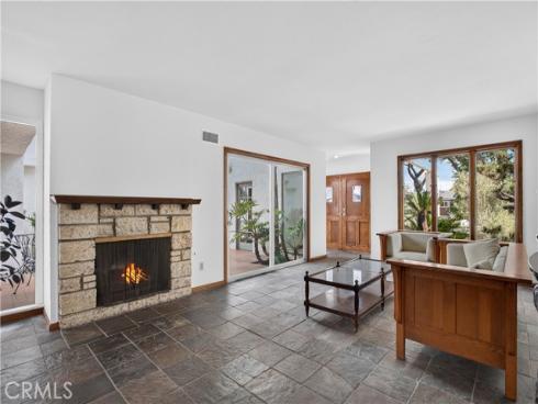 2533 E Tennyson , Anaheim, CA