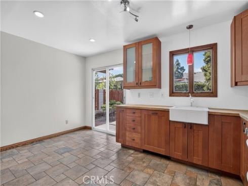 2533 E Tennyson , Anaheim, CA