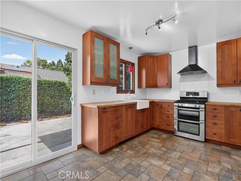 2533 E Tennyson , Anaheim, CA