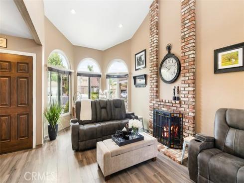 280 S Brookside Court, Anaheim, CA