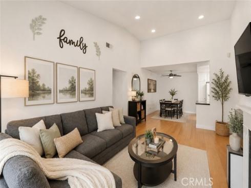 3525 W Greentree G Circle, Anaheim, CA