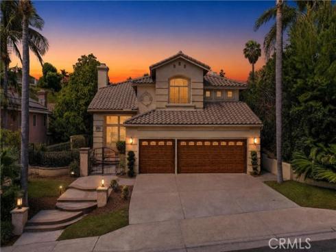 7521 E Hollow Oak   Road, Anaheim, CA