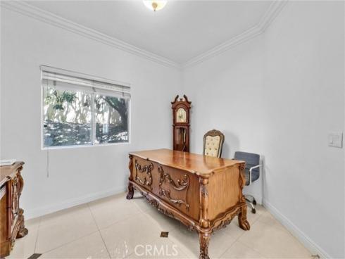 7521 E Hollow Oak   Road, Anaheim, CA
