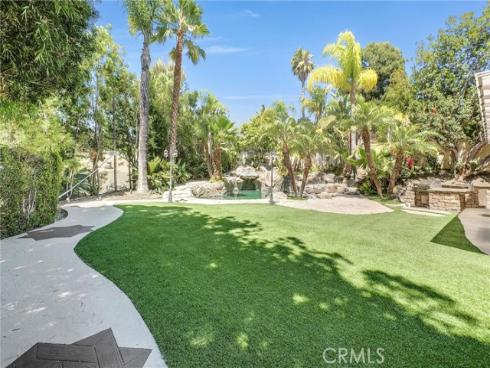 7521 E Hollow Oak   Road, Anaheim, CA